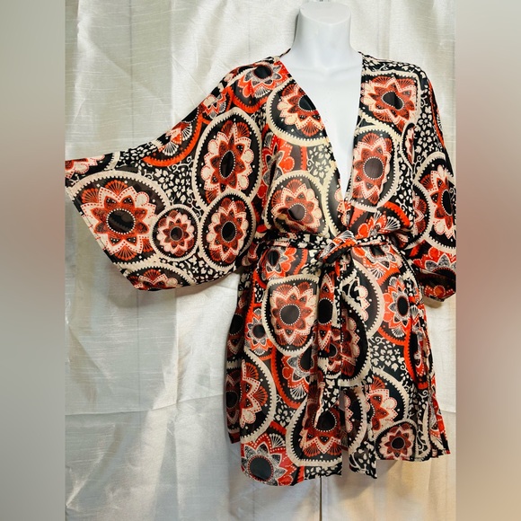 Lularoe Daphne - Picture 2 of 8